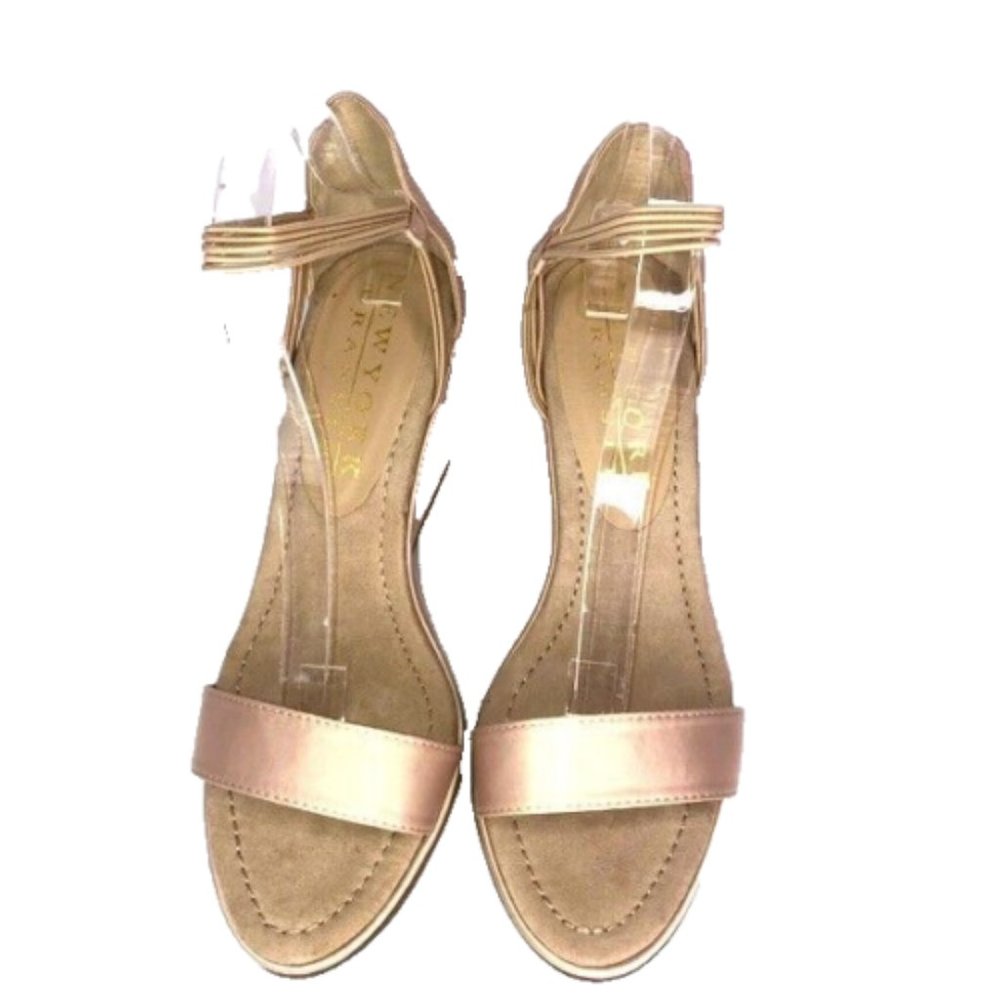 New York Transit Satin Blush Wedges Sz 10M